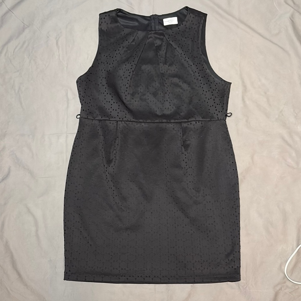 Elegant Black Cutout Texture Sleeveless Dress Zip Back Dress (no belt) Size 14
